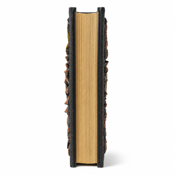 3D-s sárkányszemmel díszített jegyzetfüzet: „The Dark Book”