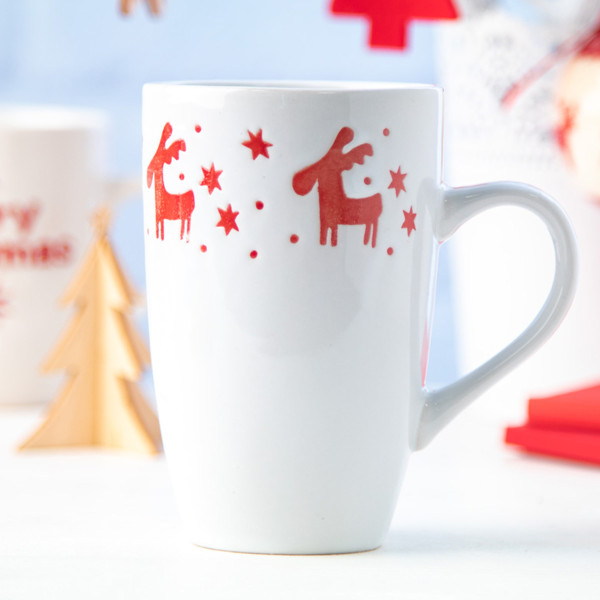 Porcelán bögre „Kis rénszarvasok” Porcelán bögre „Kis rénszarvasok”