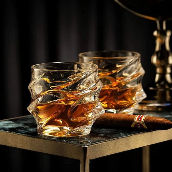Whiskey pohár "FÉNYŰZŐ ELEGANCIA" Whiskey pohár "FÉNYŰZŐ ELEGANCIA"