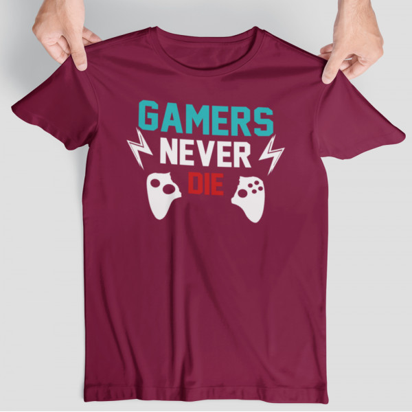 Póló "Gamers never die"