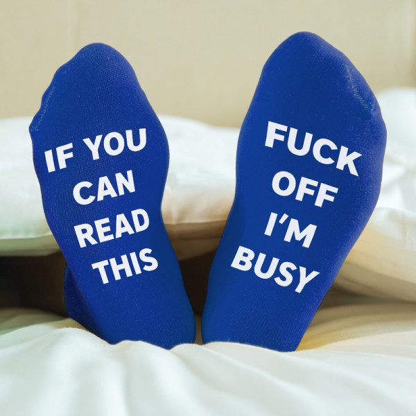 Zokni nyomtatott talppal "Fuck off, I'm busy"