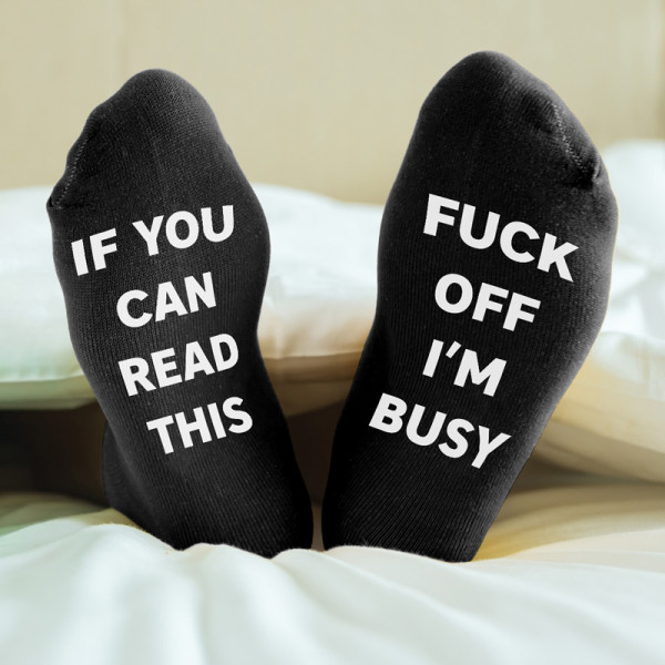 Zokni nyomtatott talppal "Fuck off, I'm busy"