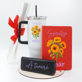 Ajándékcsomag "Szeretett tanár" Ajándékcsomag "Szeretett tanár"