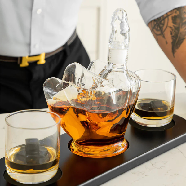 Kancsó és 2 pohár szett "Középső ujj"