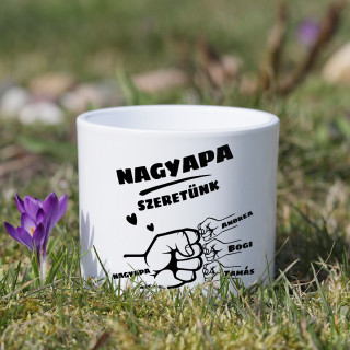 "Nagyapa és unokái" kerámia tál az unokák nevével
