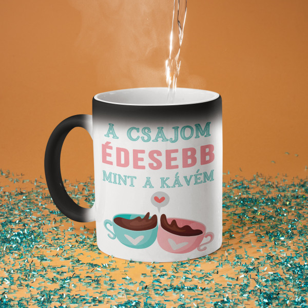 Párnak szánt csészéskészlet „A szerelem olyan, mint a kávé”